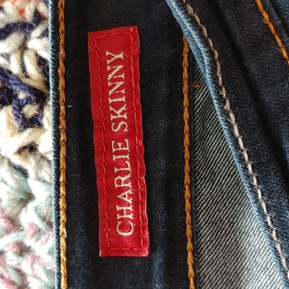 Women's Lucky Brand Jeans - Picture 5 of 9